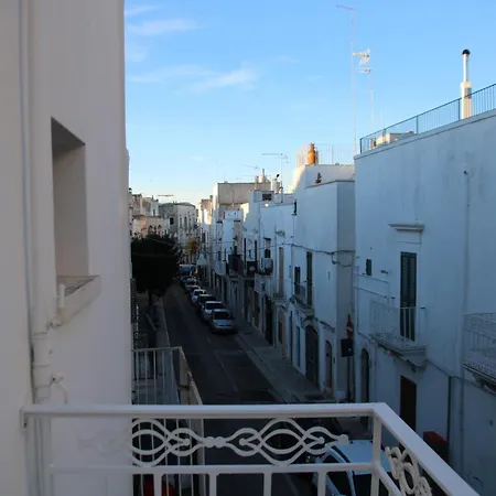 La Dimora Dei Mille * 오스투니