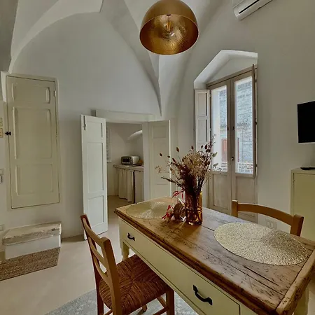 La Dimora Dei Mille Остуни